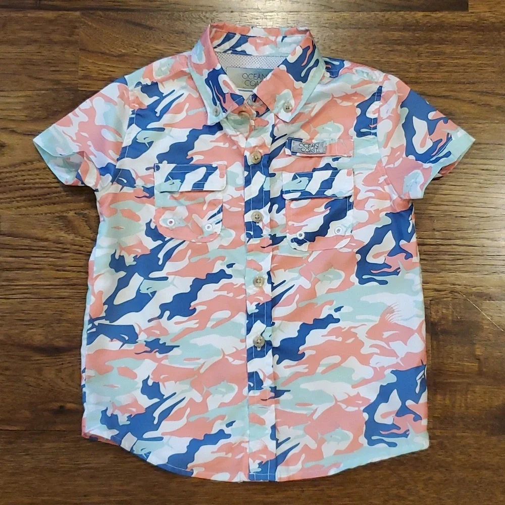 Boys Ocean Coast vented button down shirt size 2T